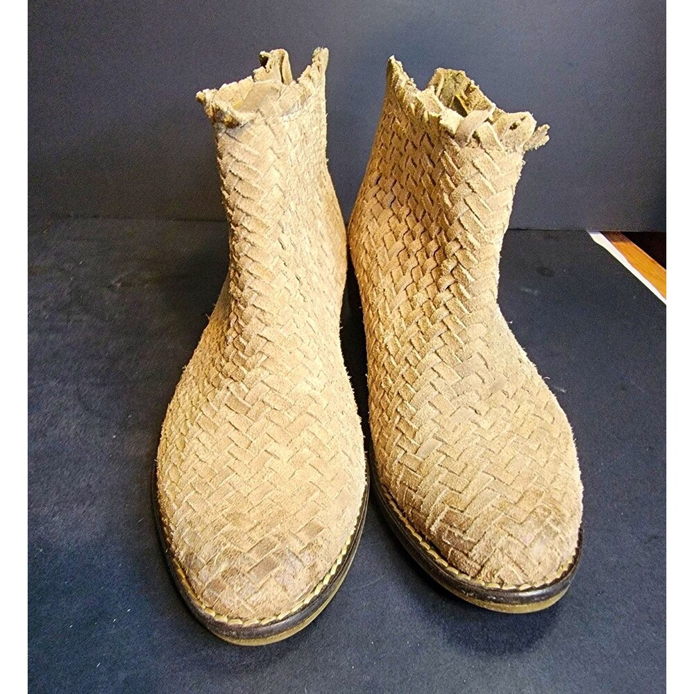 Volatile Women's Beige Woven Leather Ankle Bootie Zip Block Heel Sz 6